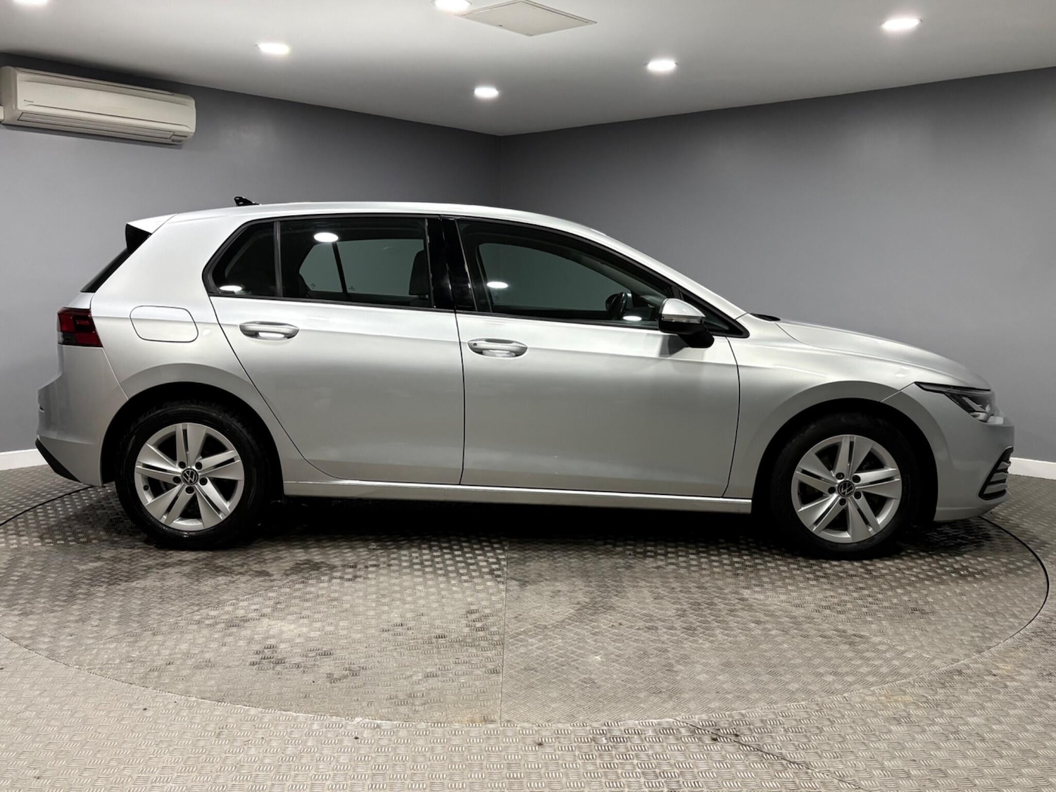 Used Volkswagen Golf for sale - 77823979: Photo 2