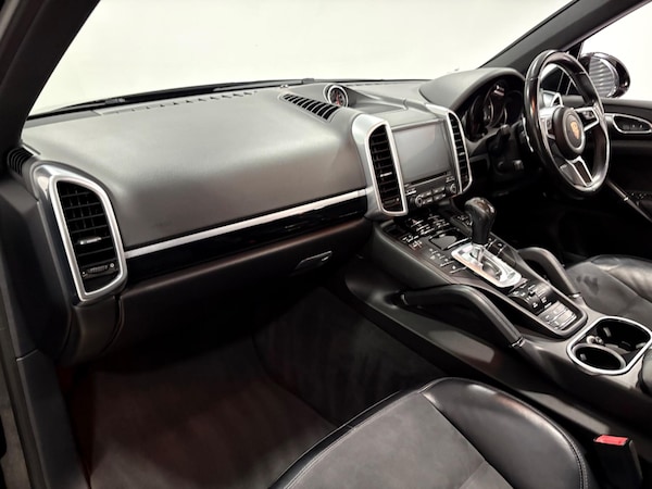 Used Porsche Cayenne 2018 for sale - 75977254: Photo 11