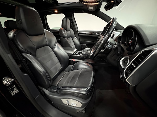 Used Porsche Cayenne 2018 for sale - 75977254: Photo 12