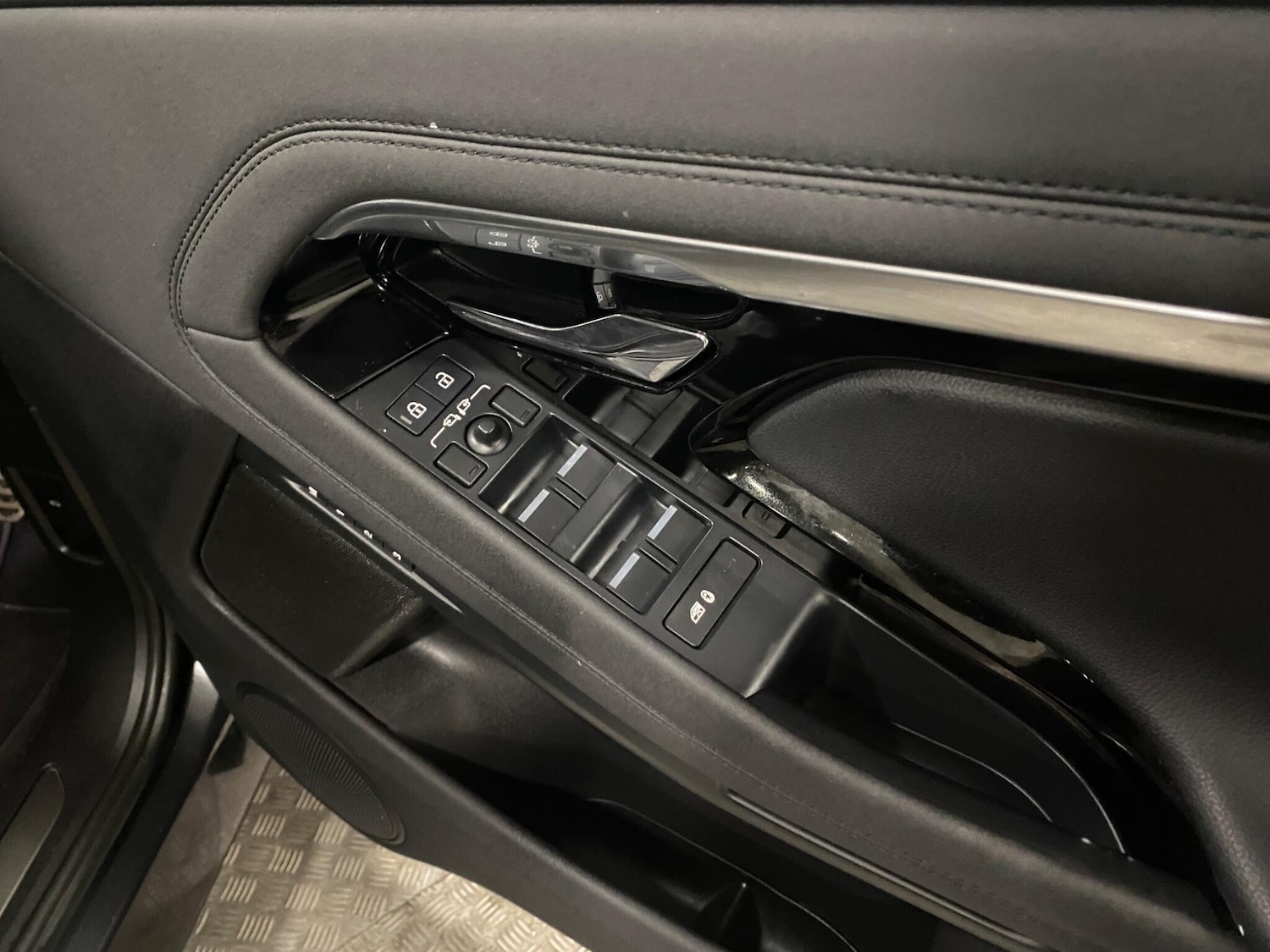 Used Land Rover Range Rover Evoque 2022 for sale - 77163642: Photo 10