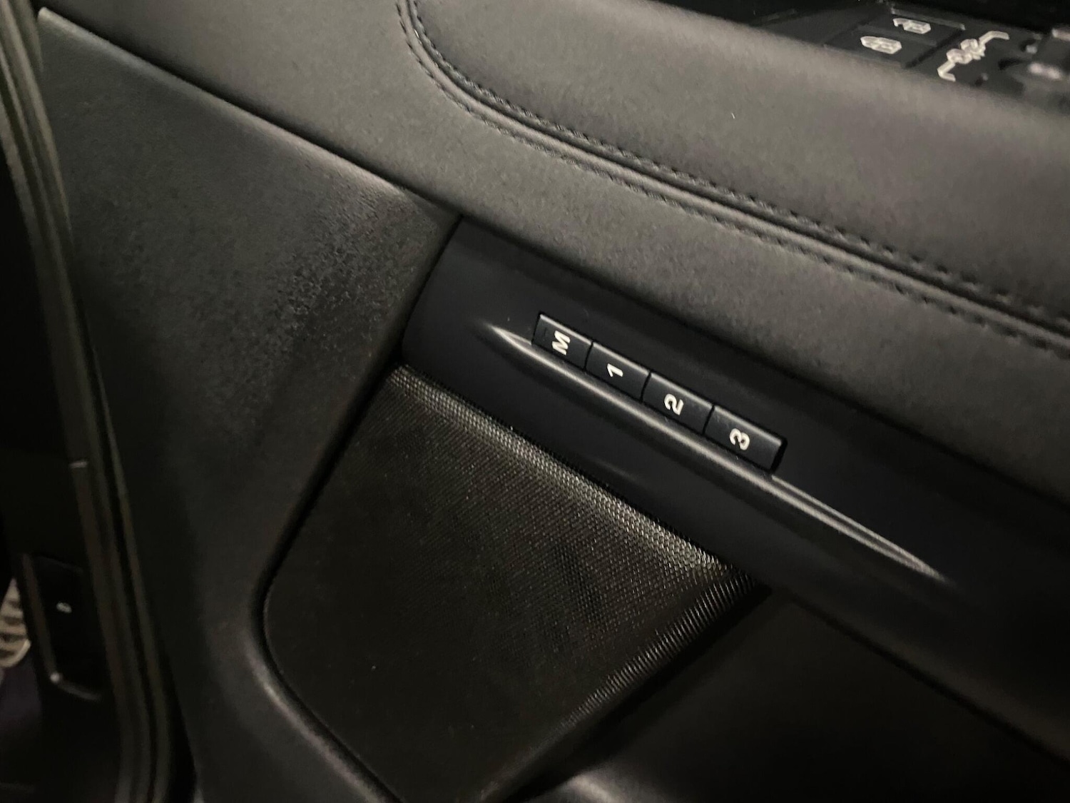 Used Land Rover Range Rover Evoque 2022 for sale - 77163642: Photo 11