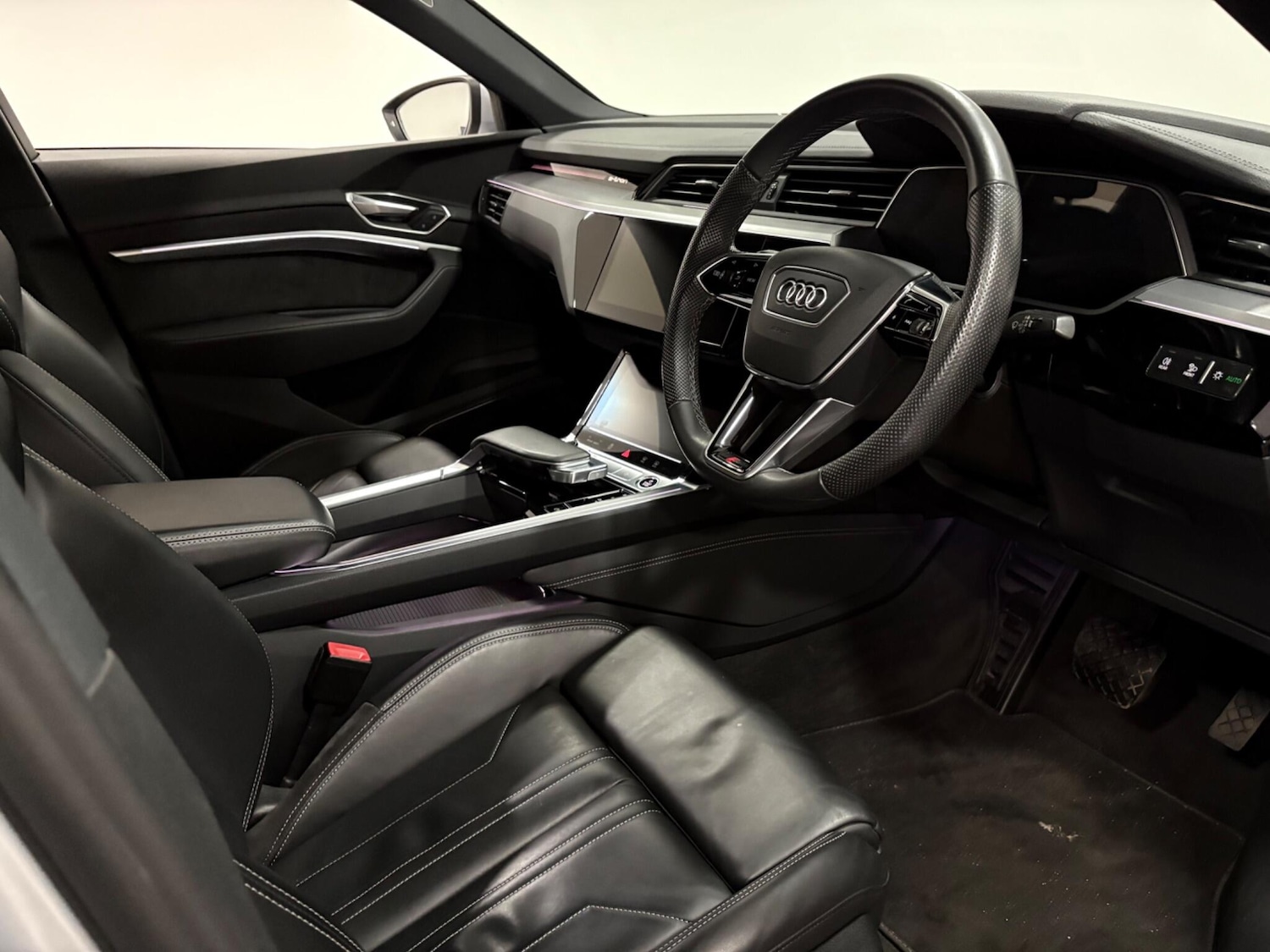 Used Audi e-tron 2021 for sale - 77266864: Photo 9