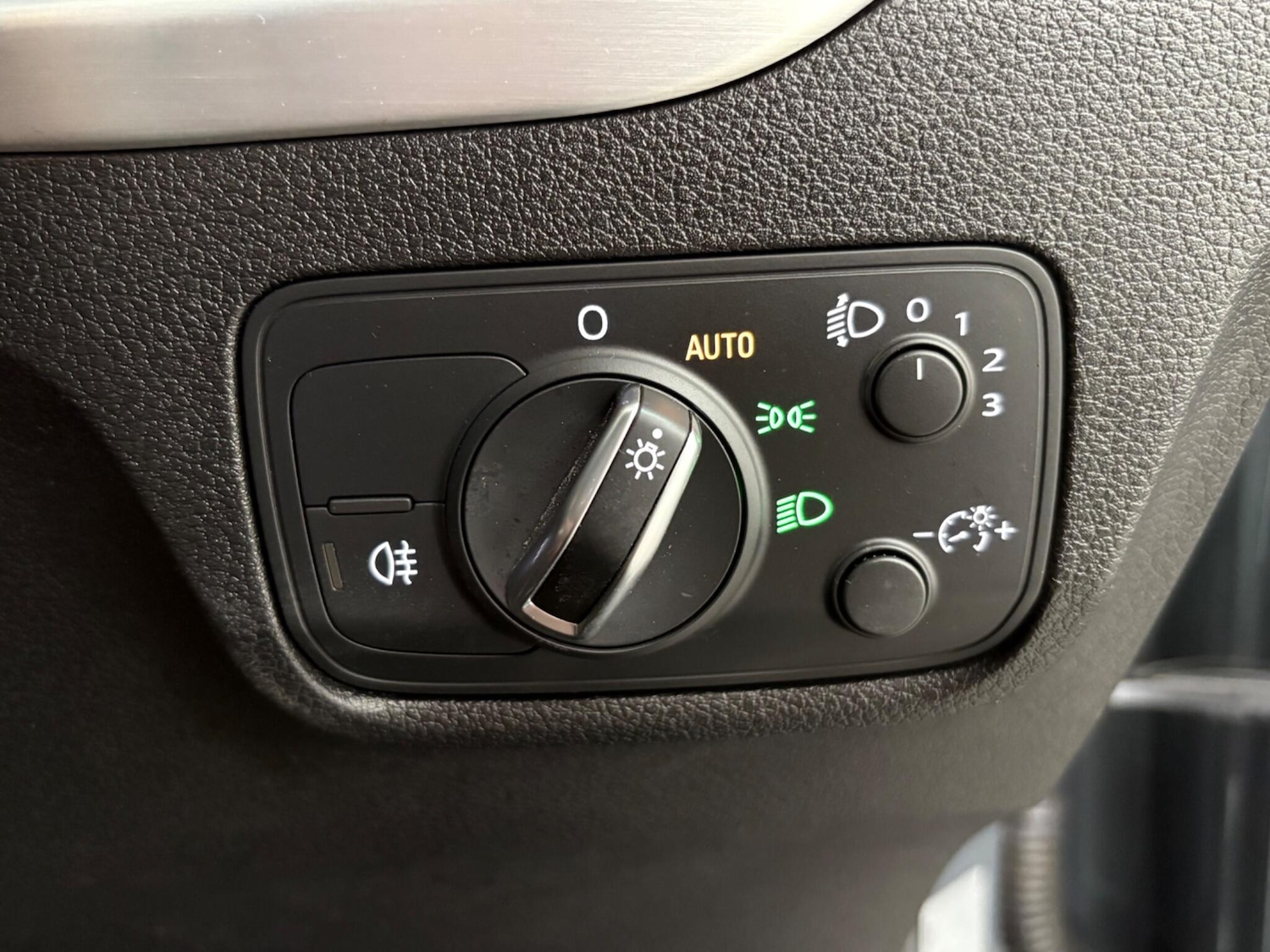 Used Audi Q2 2020 for sale - 76538598: Photo 31