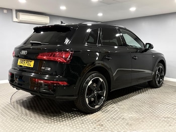 Used Audi Q5 2019 for sale - 78843005: Photo