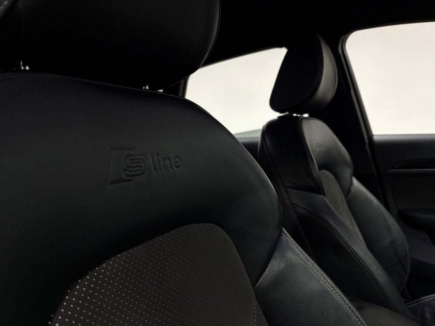 Used Audi Q3 2017 for sale - 77021111: Photo 13