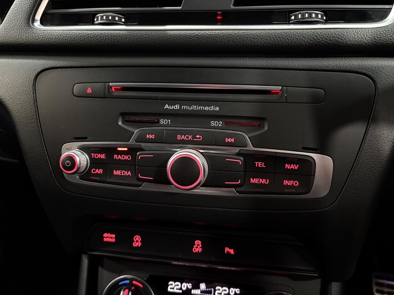 Used Audi Q3 2017 for sale - 77021111: Photo 33