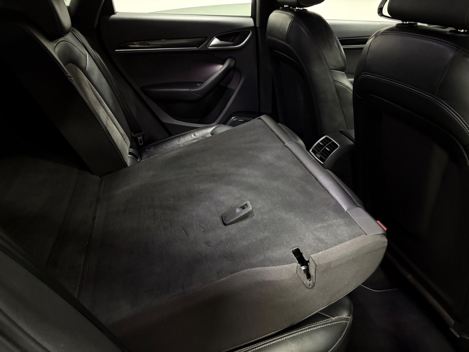 Used Audi Q3 2017 for sale - 77021111: Photo 42