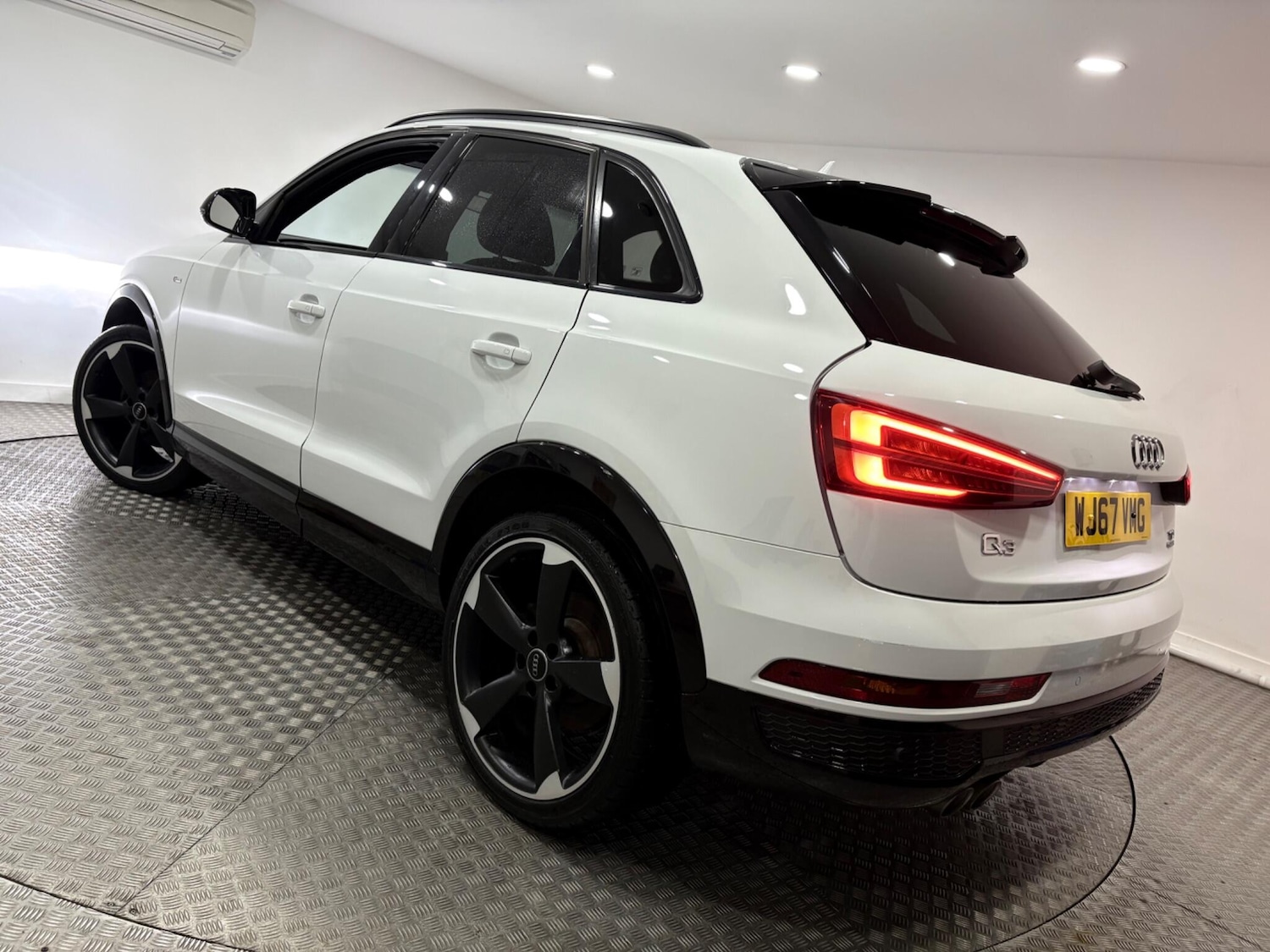 Used Audi Q3 2017 for sale - 77021111: Photo 49