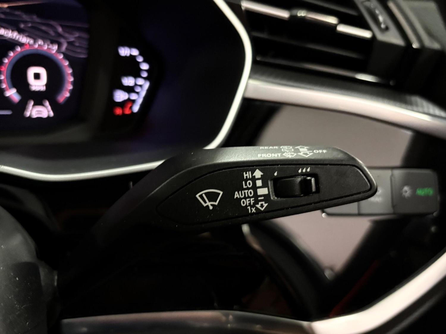 Used Audi Q3 2019 for sale - 76424968: Photo 21