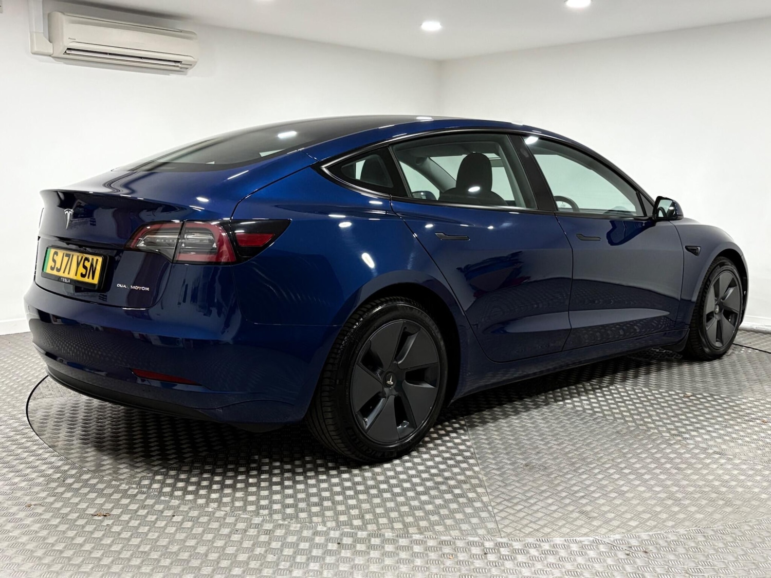 Used Tesla Model 3 2021 for sale - 77021354: Photo 3