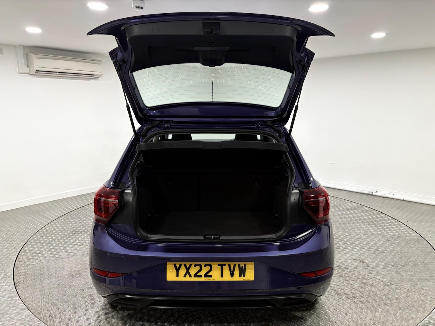 Used Volkswagen Polo 2022 for sale - 77021237: Photo 42