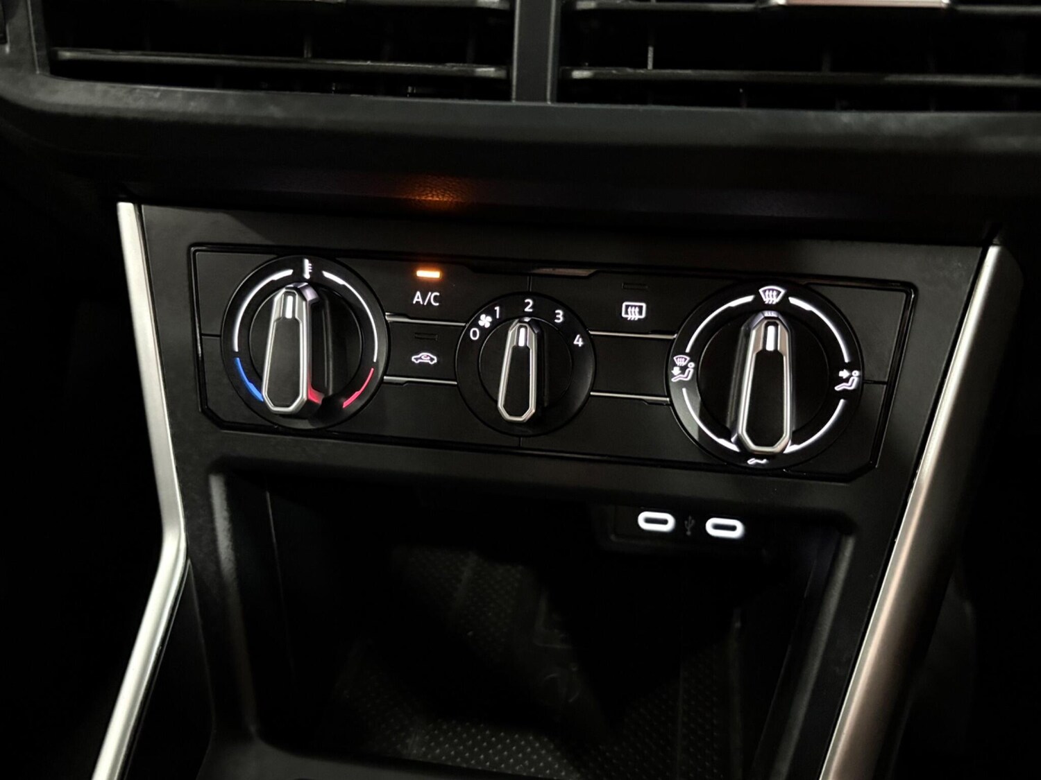 Used Volkswagen Polo 2025 for sale - 77021078: Photo 32