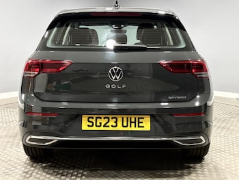 Used Volkswagen Golf 2023 for sale - 78018783: Photo