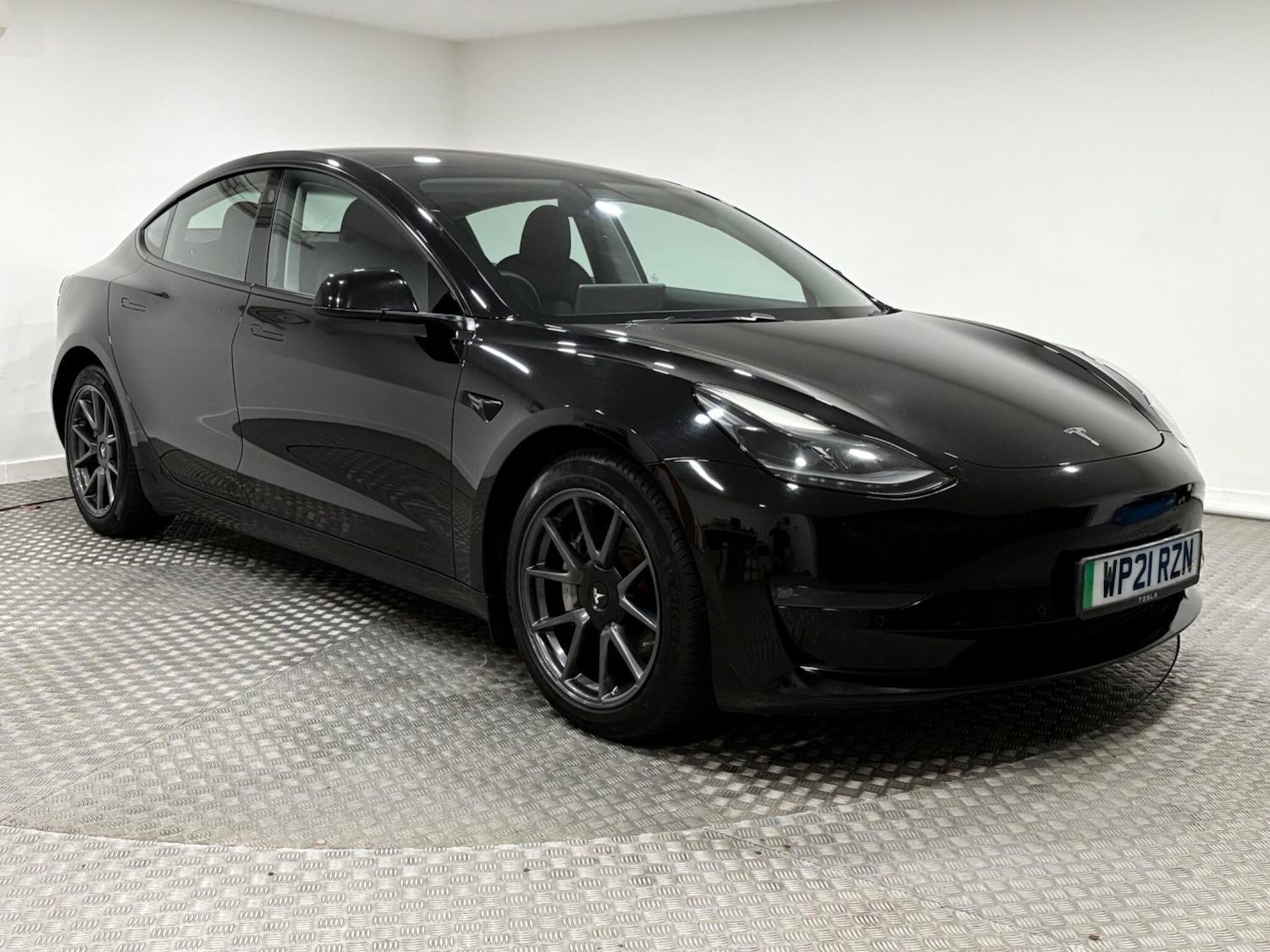 Used Tesla Model 3 2021 for sale - 76701880: Photo 1