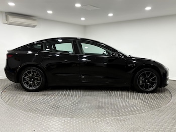Used Tesla Model 3 2021 for sale - 76701880: Photo