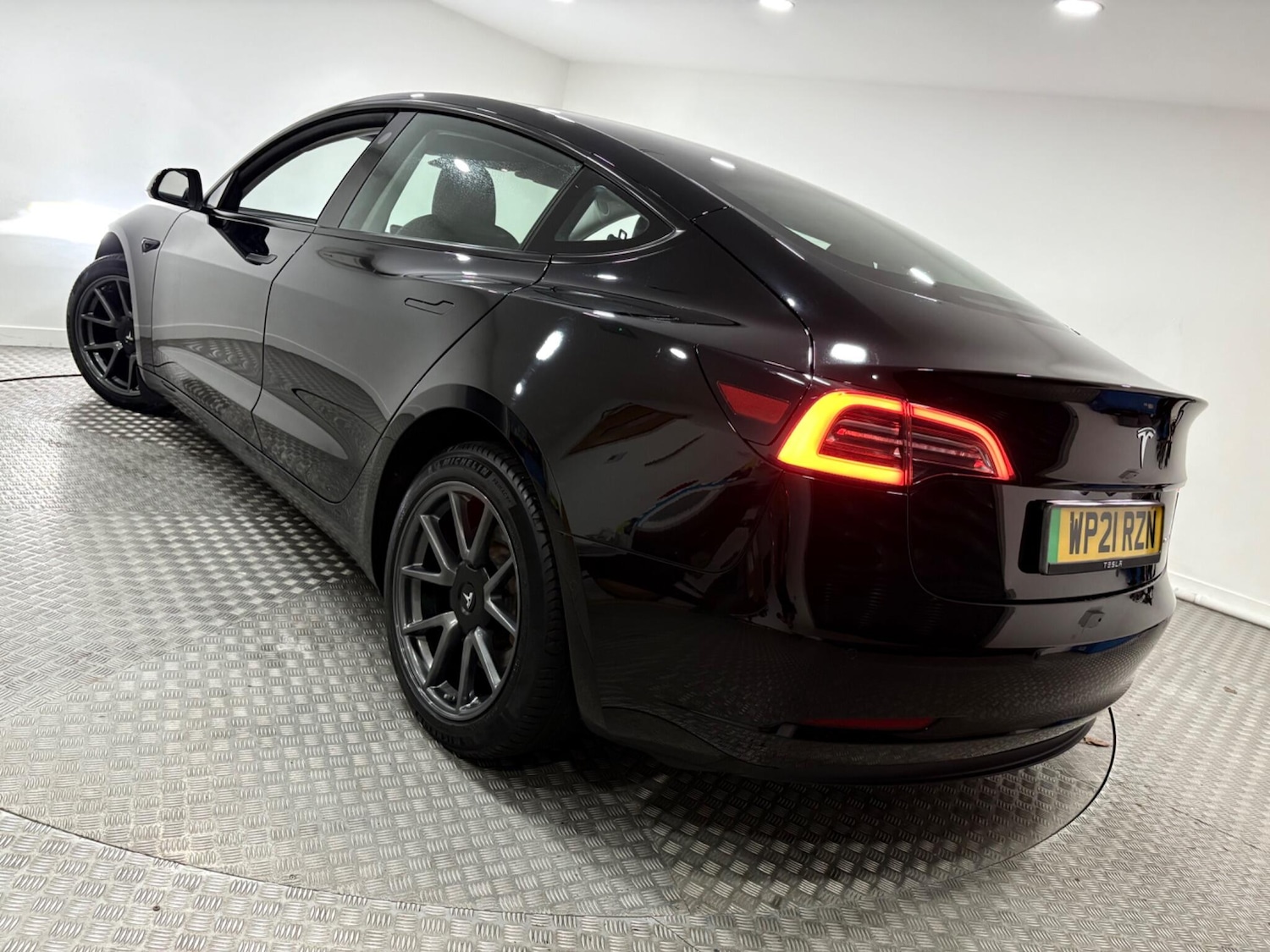 Used Tesla Model 3 2021 for sale - 76701880: Photo 47