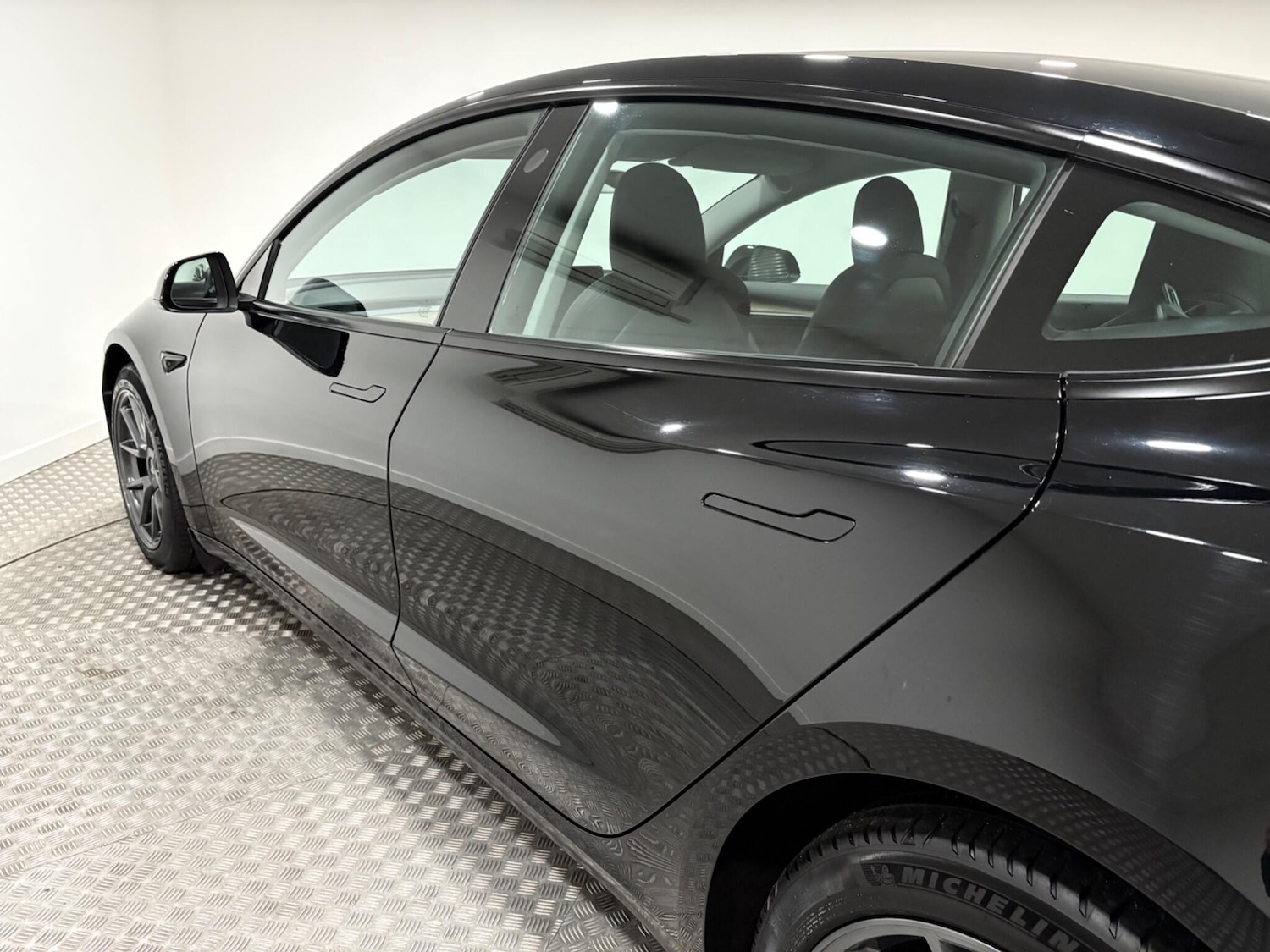 Used Tesla Model 3 2021 for sale - 76701880: Photo 51