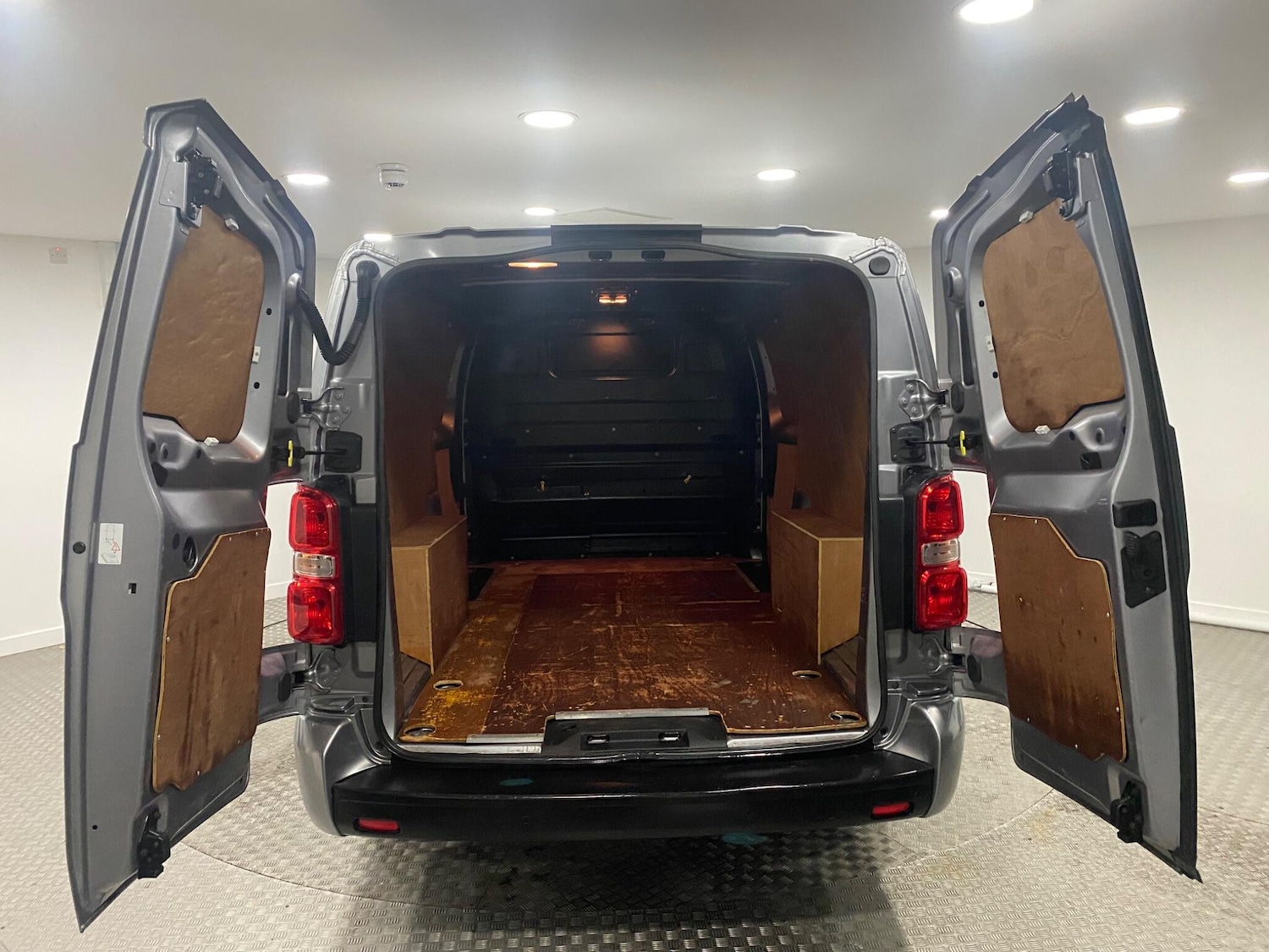 Used Vauxhall Vivaro 2019 for sale - 77119857: Photo 34