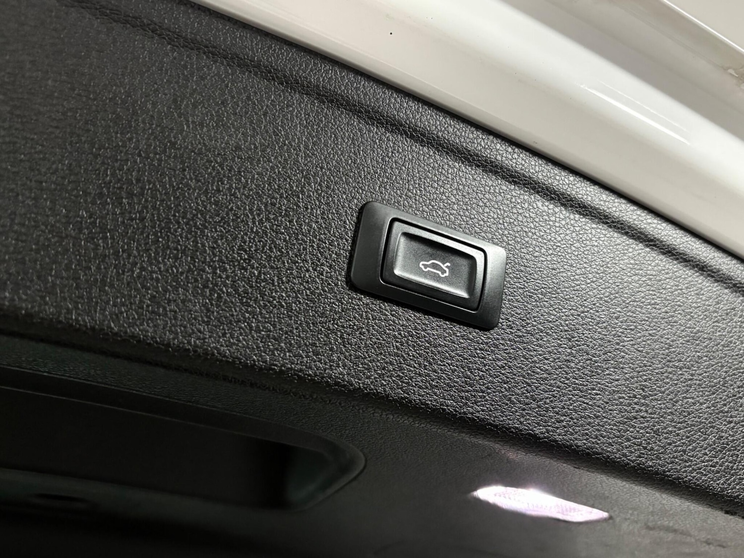Used Audi Q5 2018 for sale - 76360585: Photo 45