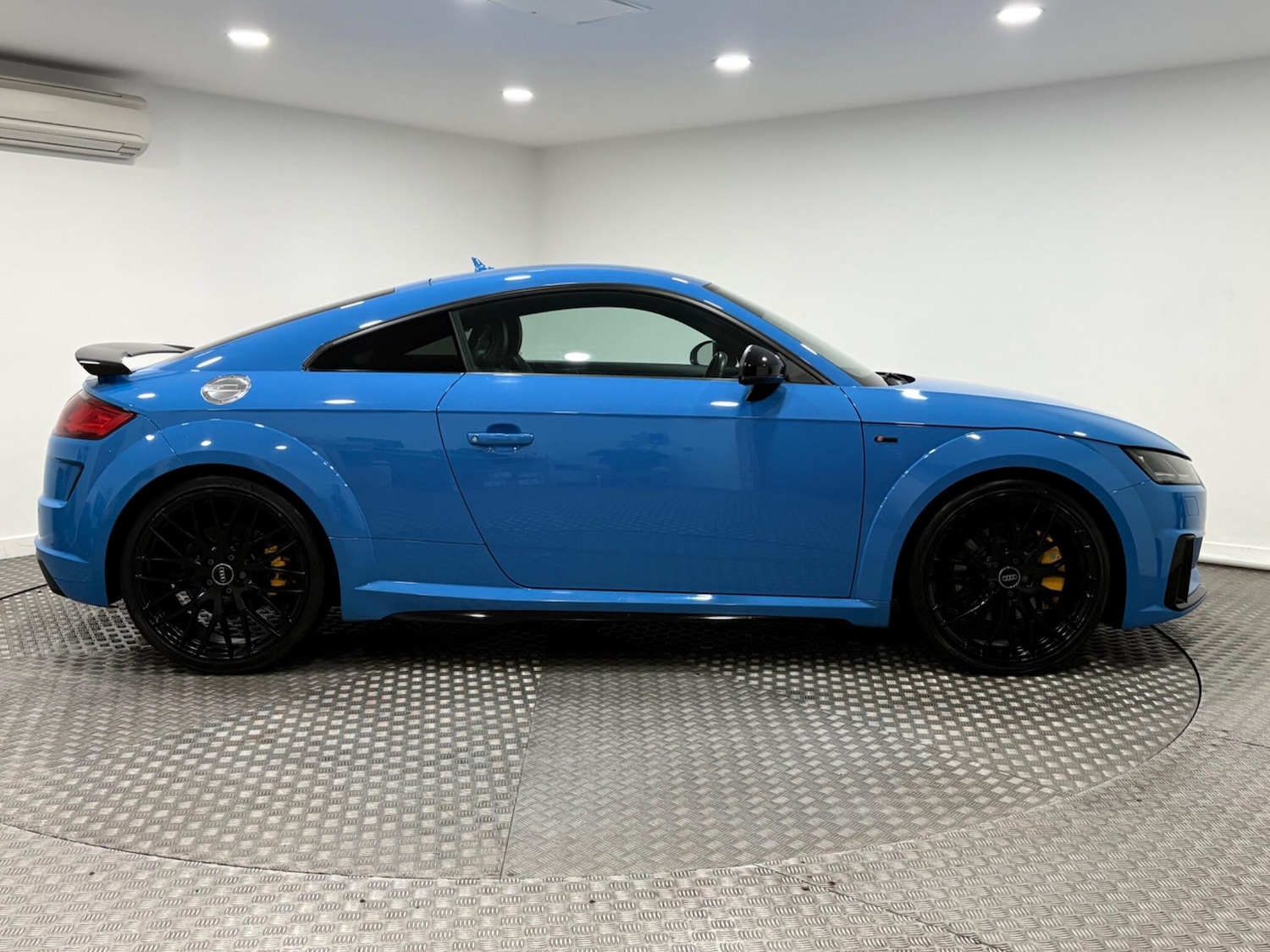 Used Audi TT 2019 for sale - 77021018: Photo 2