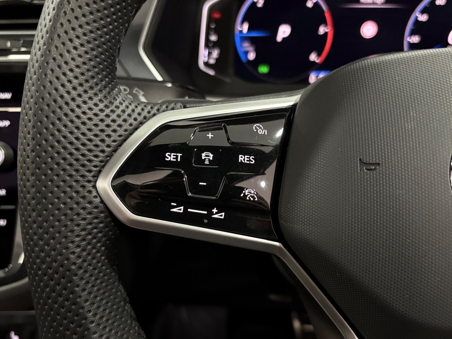 Used Volkswagen Tiguan 2024 for sale - 77657830: Photo 17