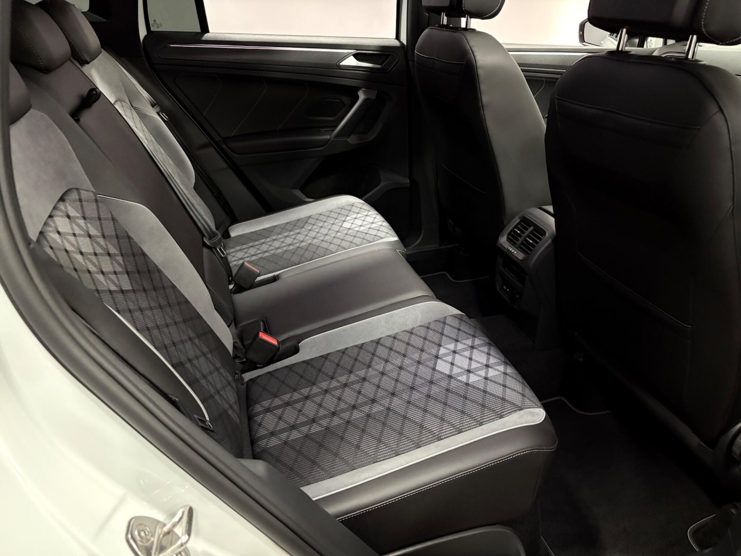 Used Volkswagen Tiguan 2024 for sale - 77657830: Photo 45