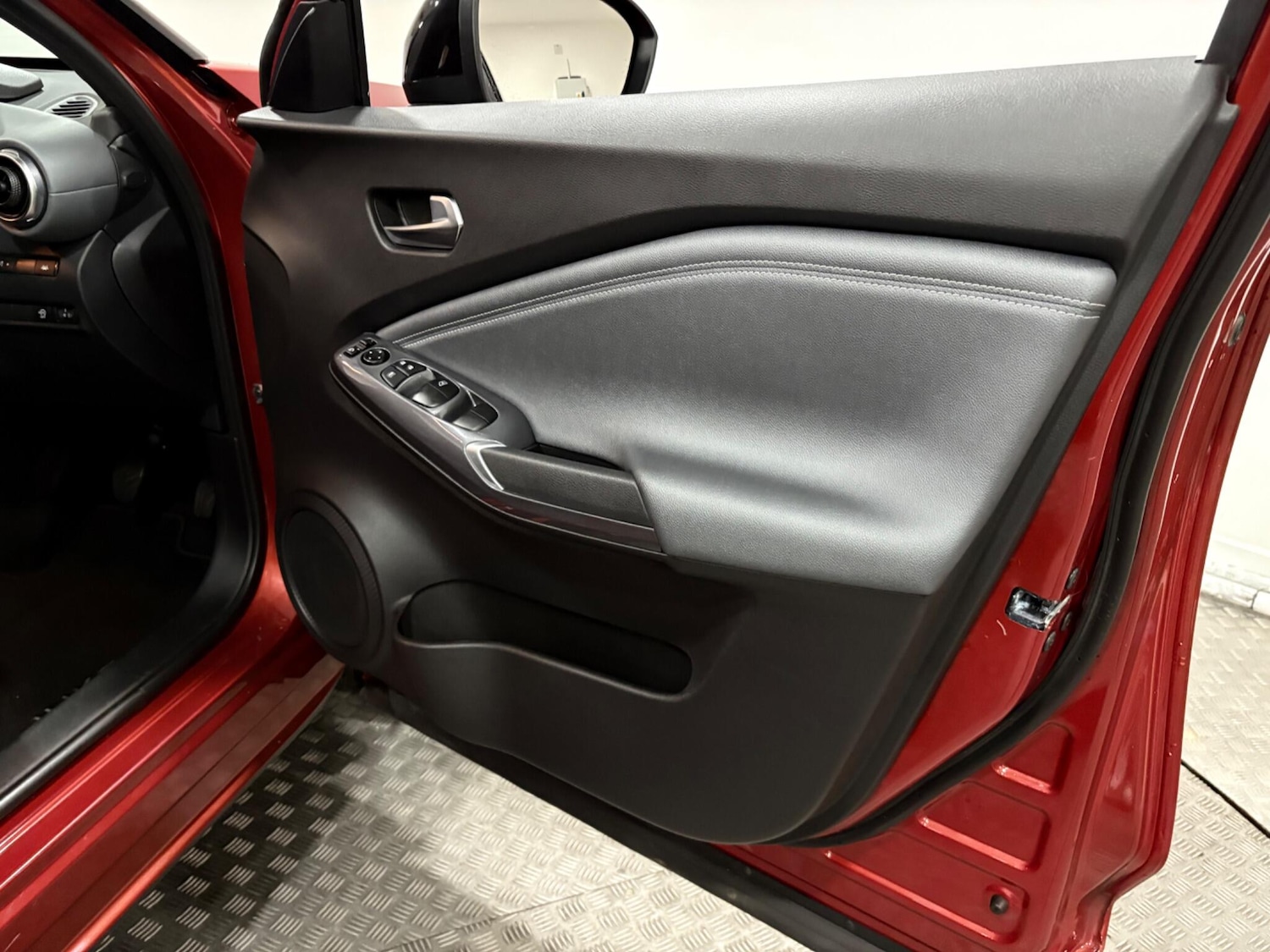 Used Nissan Juke 2022 for sale - 76936090: Photo 36