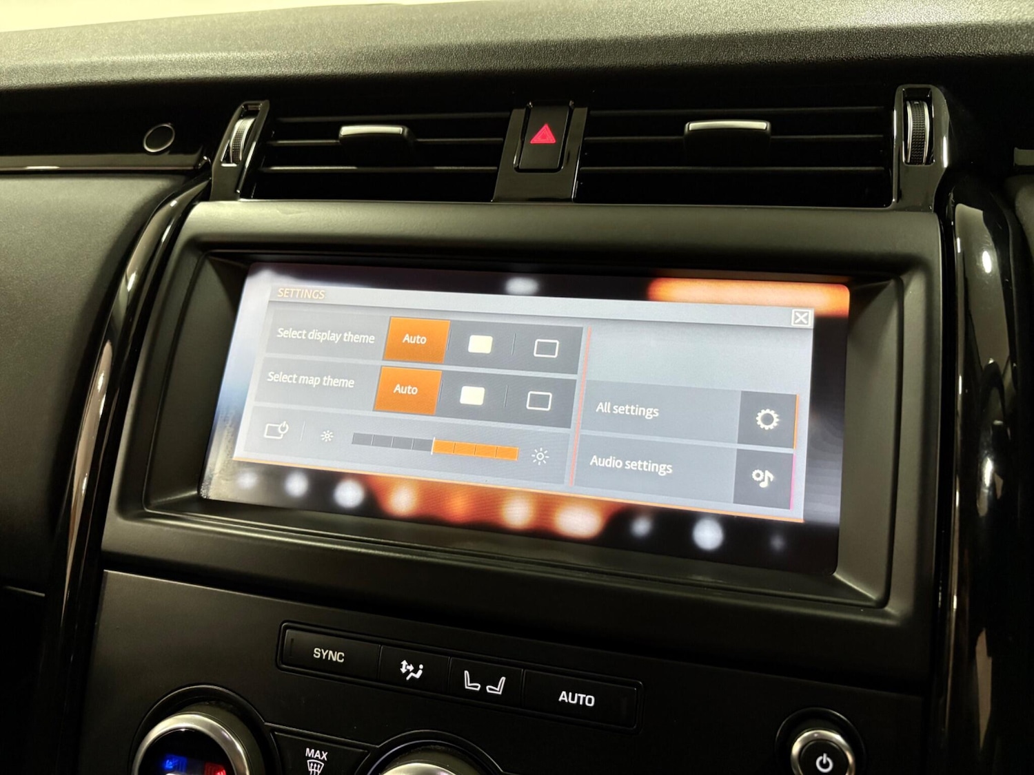 Used Land Rover Discovery 2018 for sale - 77020872: Photo 23