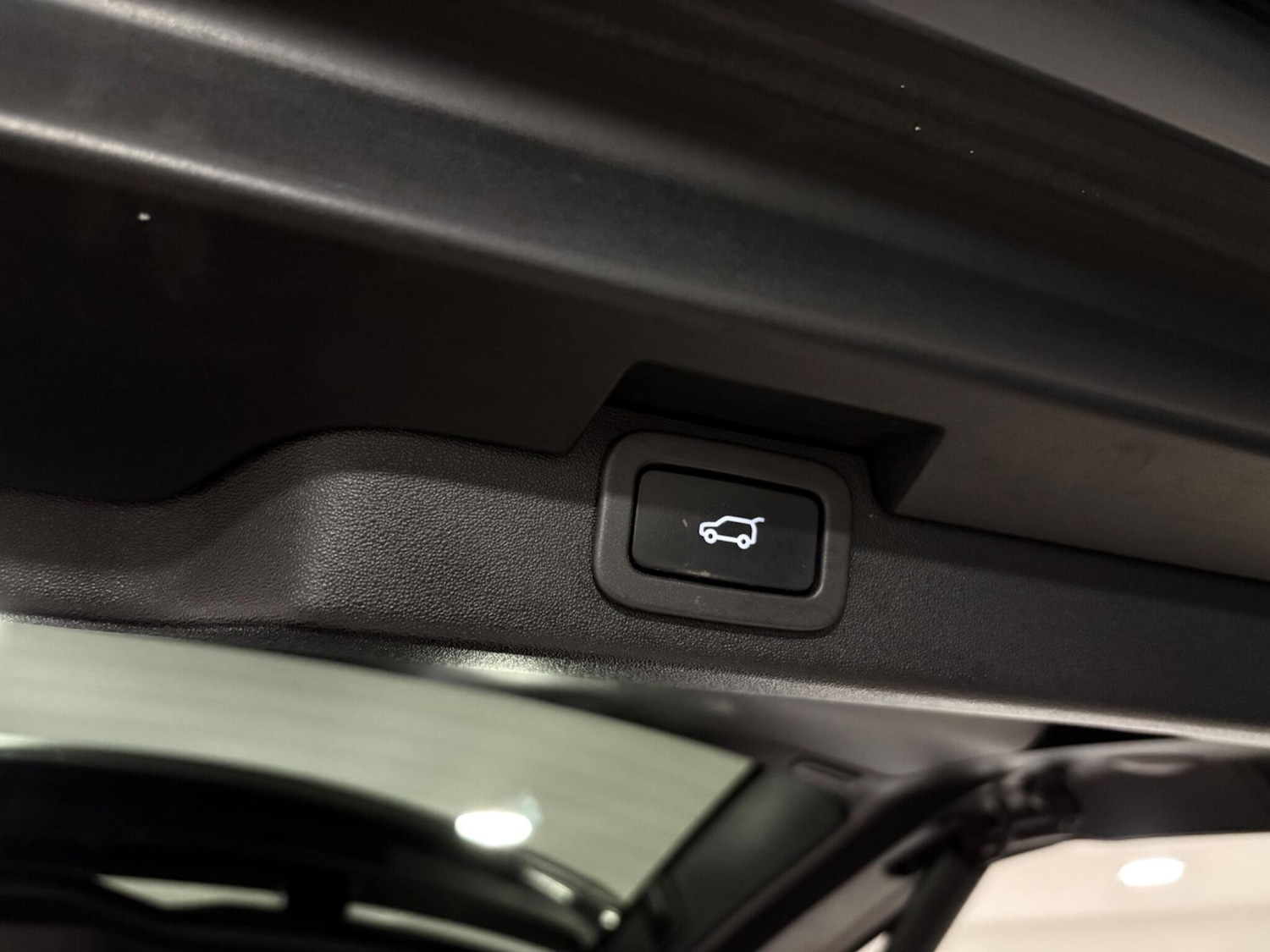 Used Land Rover Discovery 2018 for sale - 77020872: Photo 47