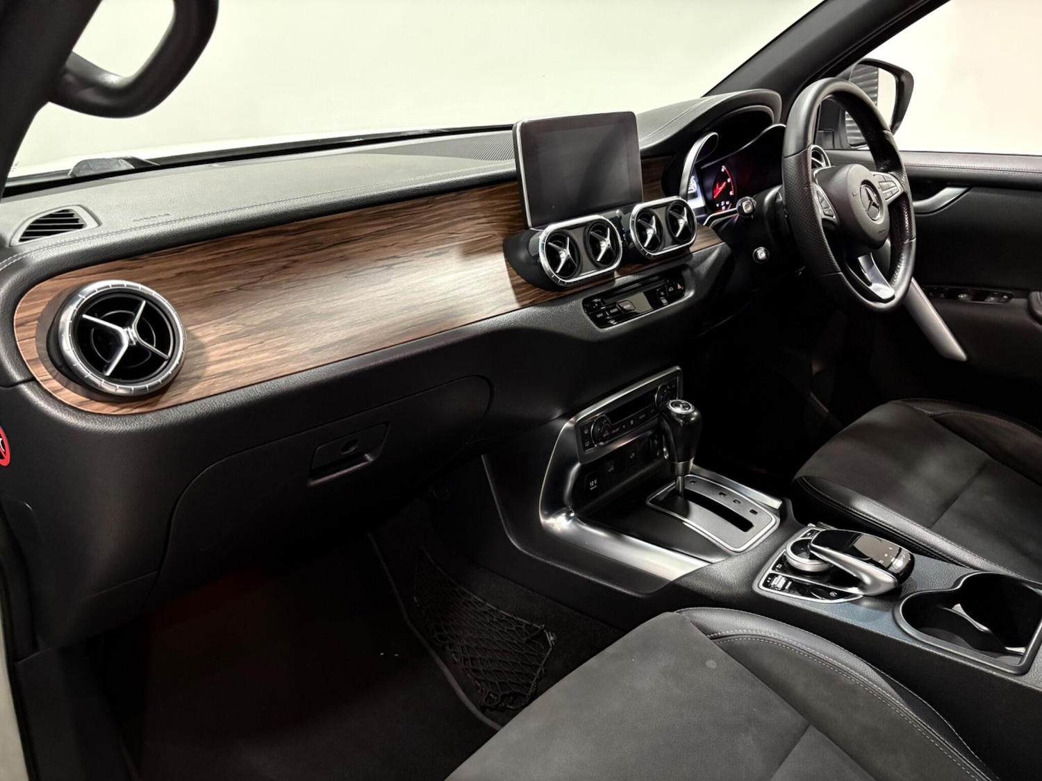 Used Mercedes-Benz X Class 2019 for sale - 77021311: Photo 11