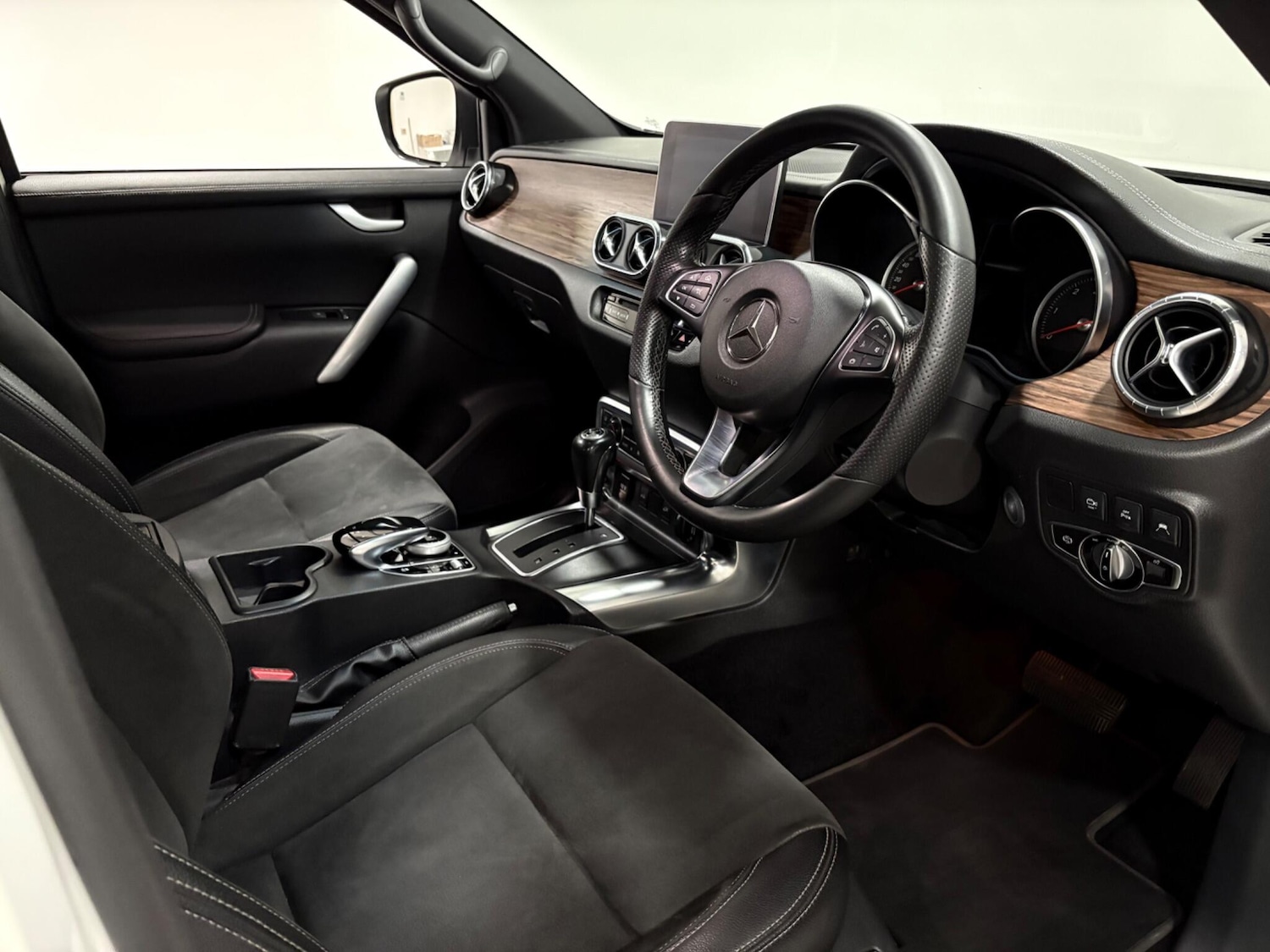 Used Mercedes-Benz X Class 2019 for sale - 77021311: Photo 9