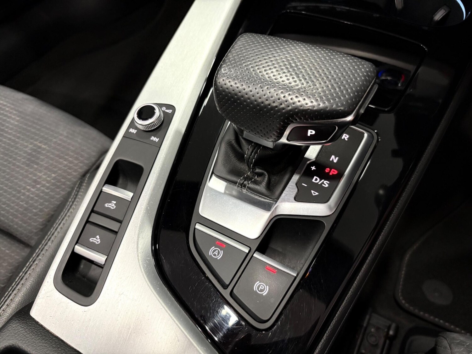 Used Audi A5 Cabriolet for sale - 77926219: Photo 38