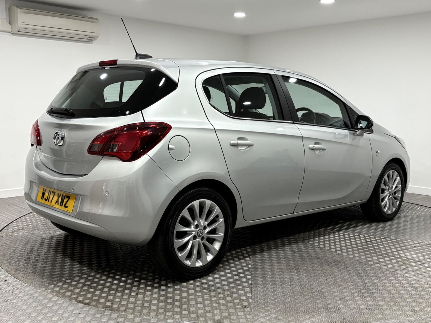 Used Vauxhall Corsa 2017 for sale - 76021216: Photo 3