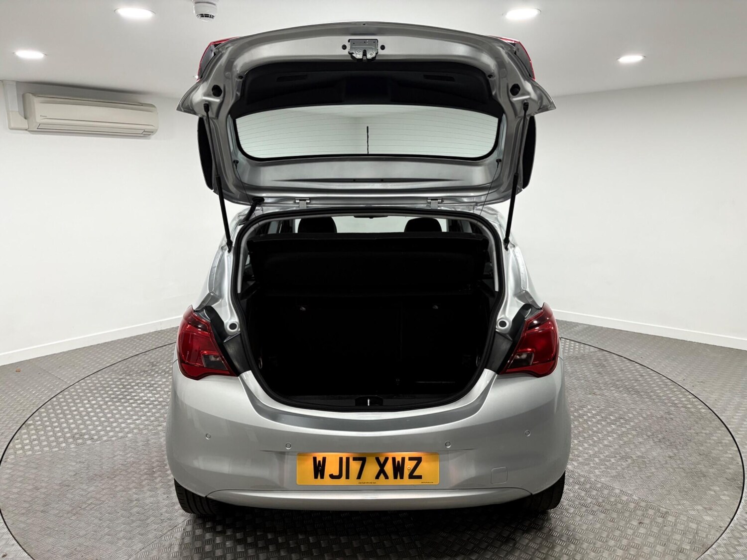Used Vauxhall Corsa 2017 for sale - 76021216: Photo 38