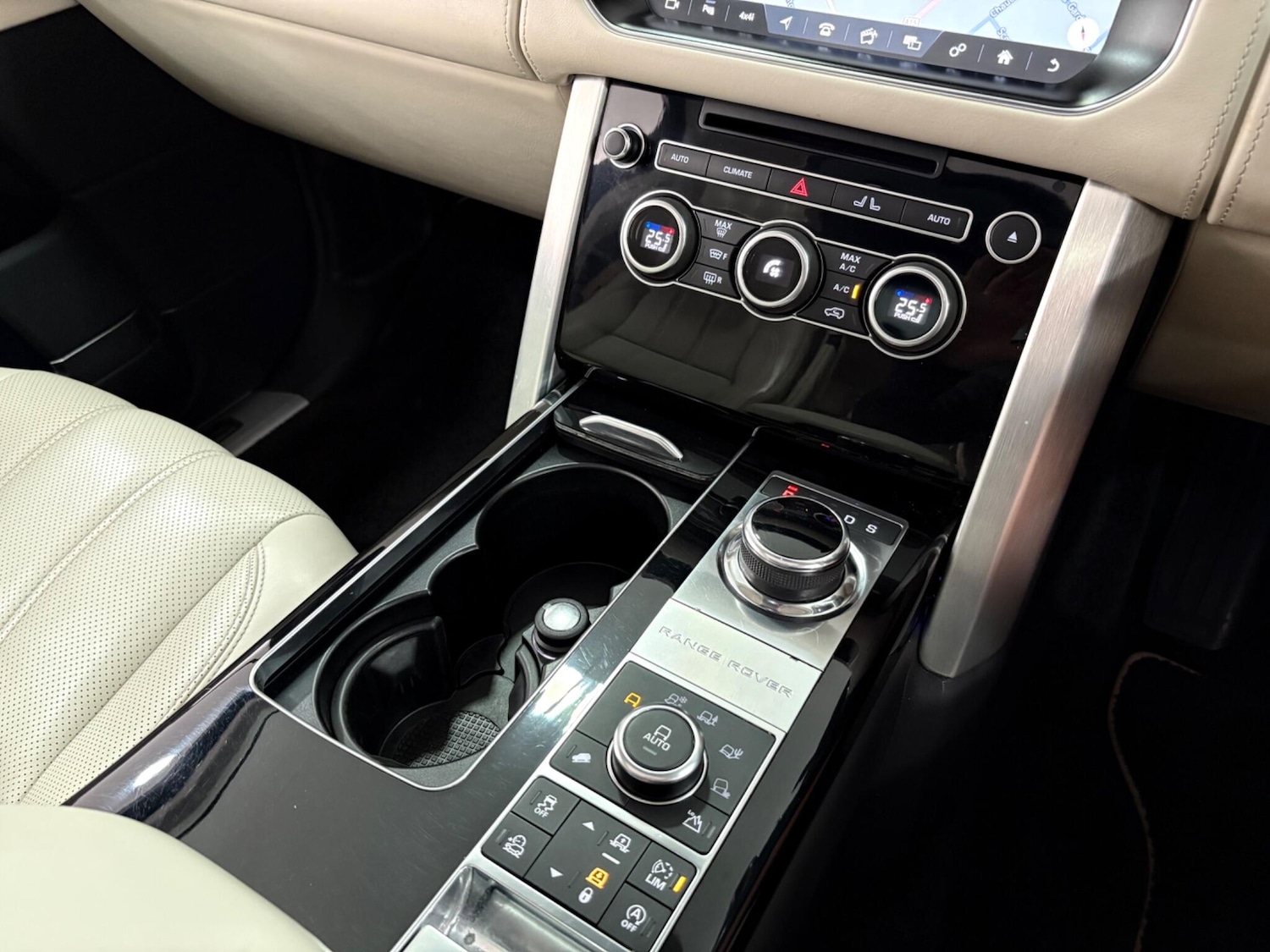 Used Land Rover Range Rover 2017 for sale - 76832419: Photo 39