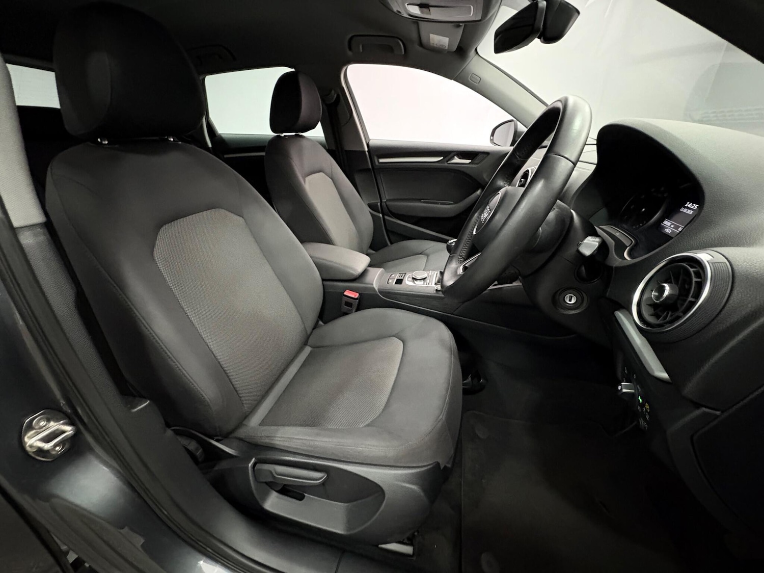 Used Audi A3 2018 for sale - 77839335: Photo 12