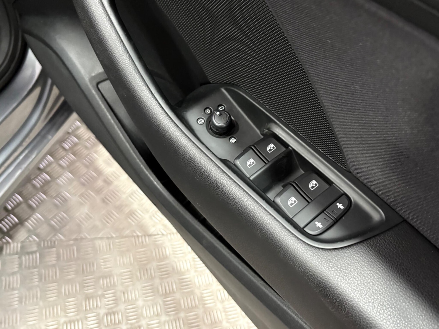 Used Audi A3 2018 for sale - 77839335: Photo 33