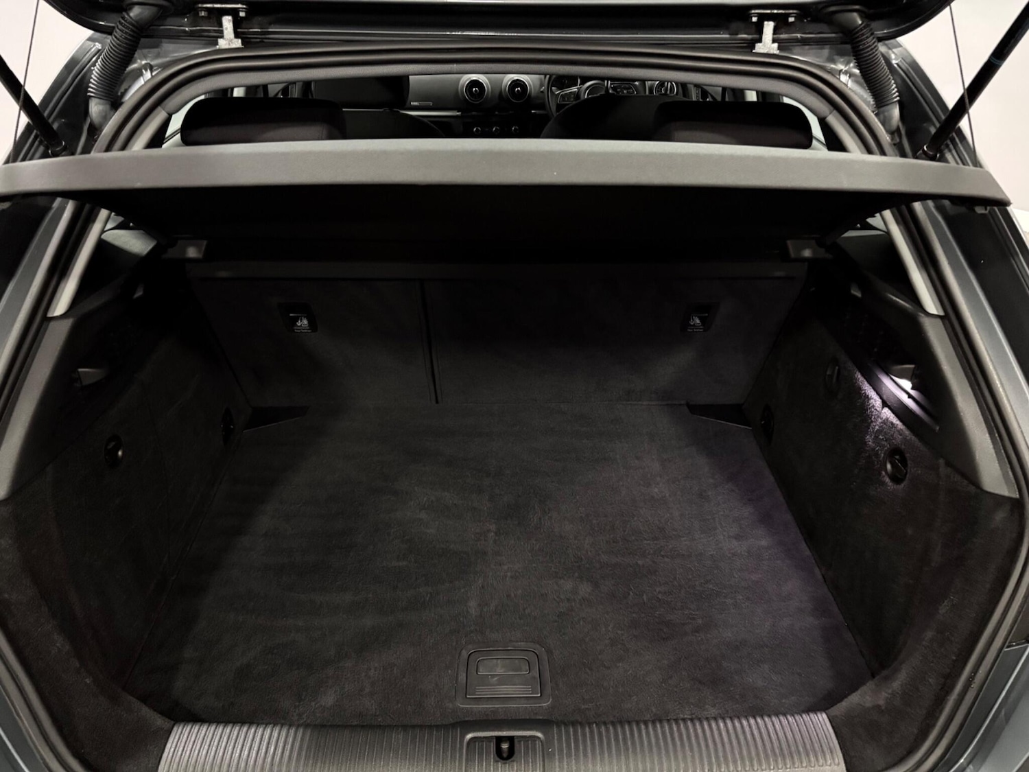 Used Audi A3 2018 for sale - 77839335: Photo 40