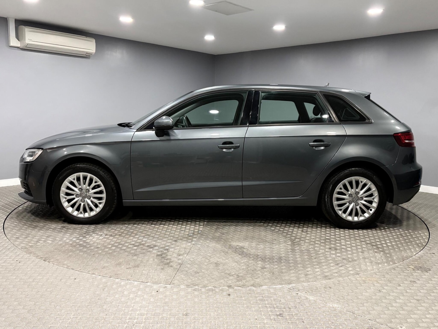 Used Audi A3 2018 for sale - 77839335: Photo 6