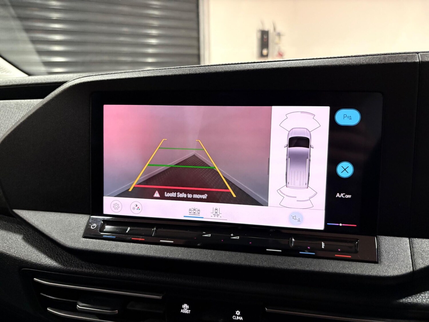 Used Volkswagen Caddy Maxi 2023 for sale - 77468931: Photo 28