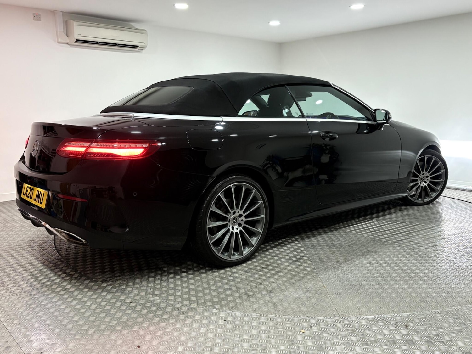 Used Mercedes-Benz E Class 2020 for sale - 77021223: Photo 52