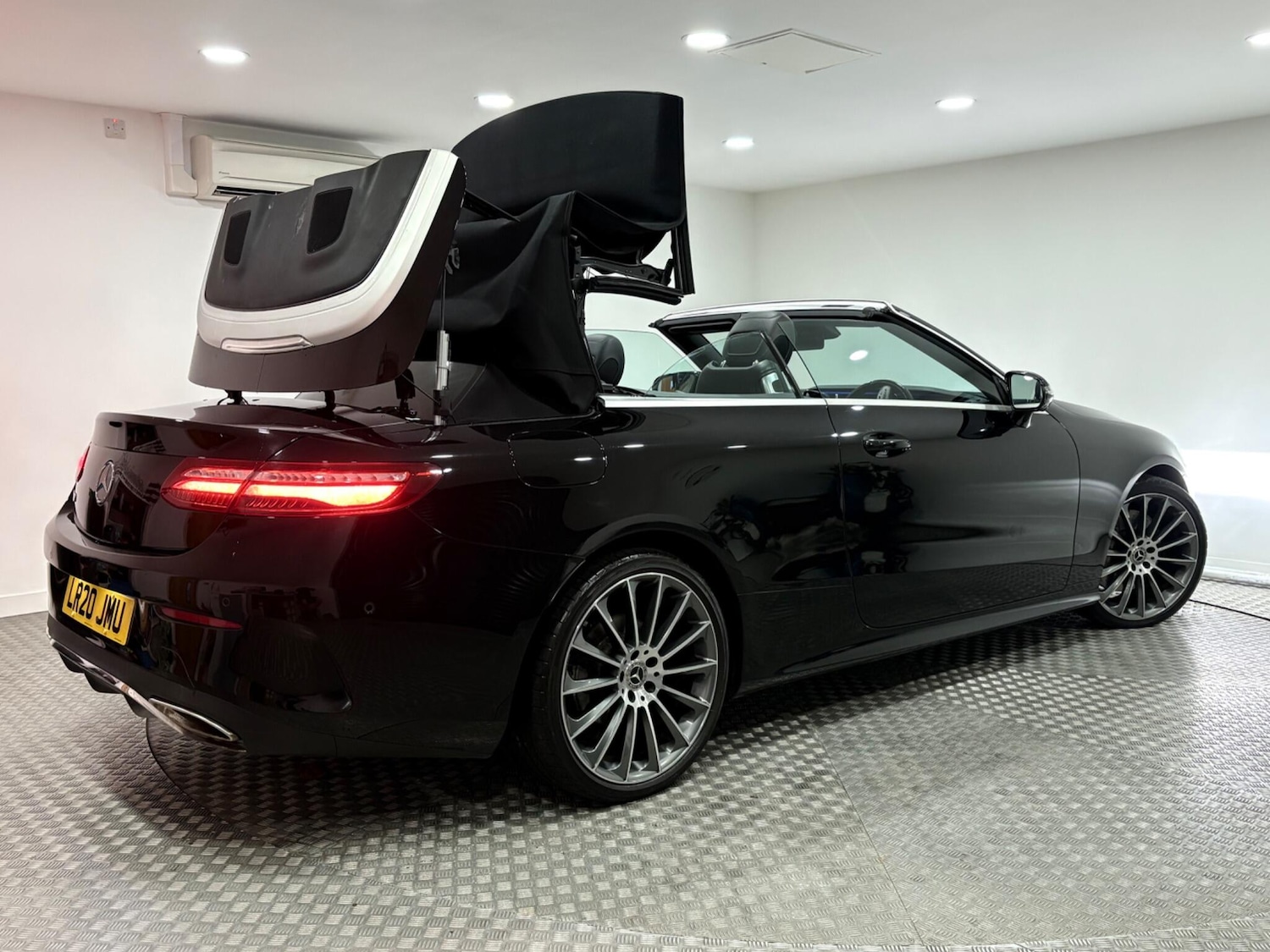 Used Mercedes-Benz E Class 2020 for sale - 77021223: Photo 53