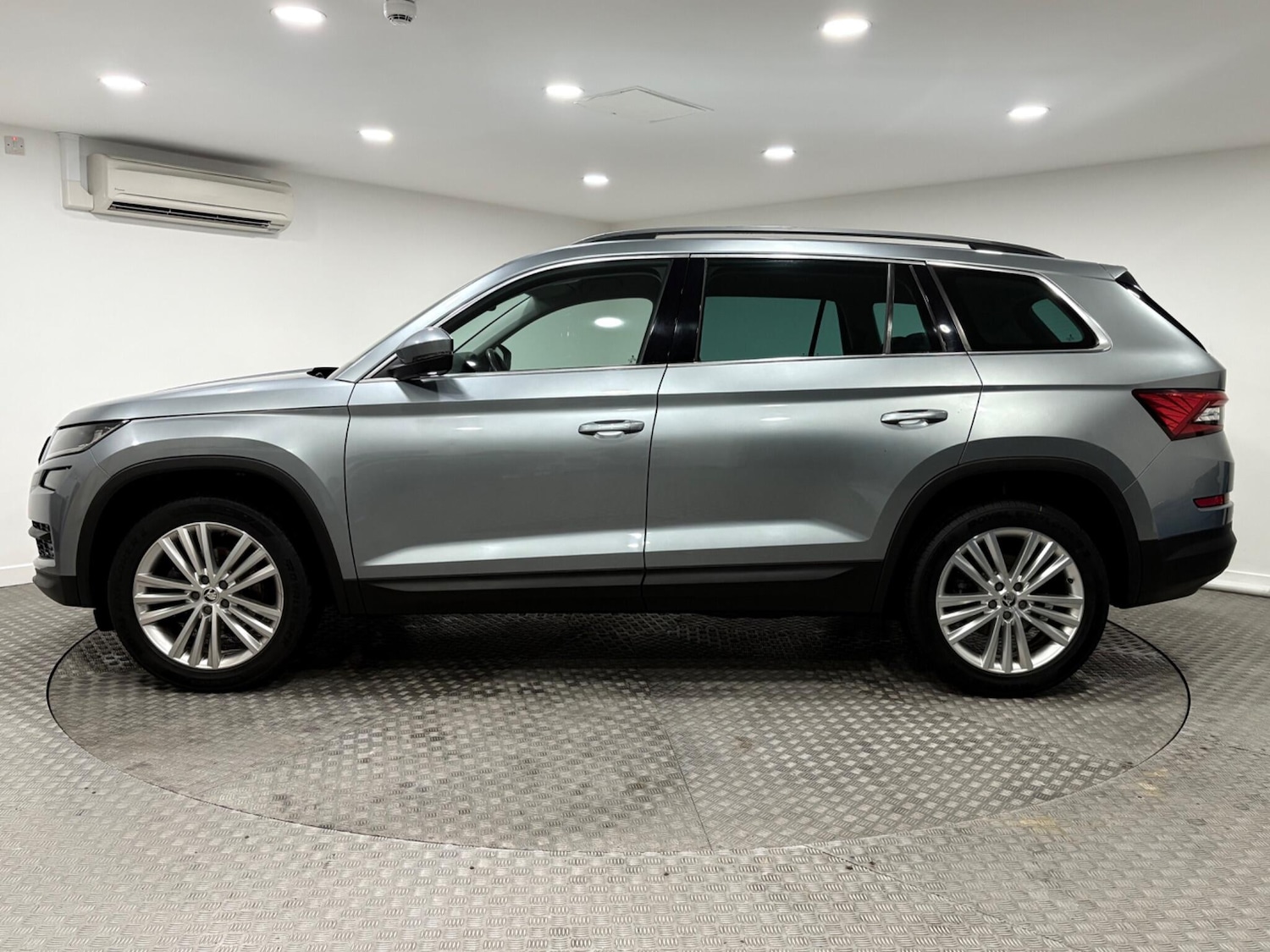Used Skoda Kodiaq 2018 for sale - 77020896: Photo 6
