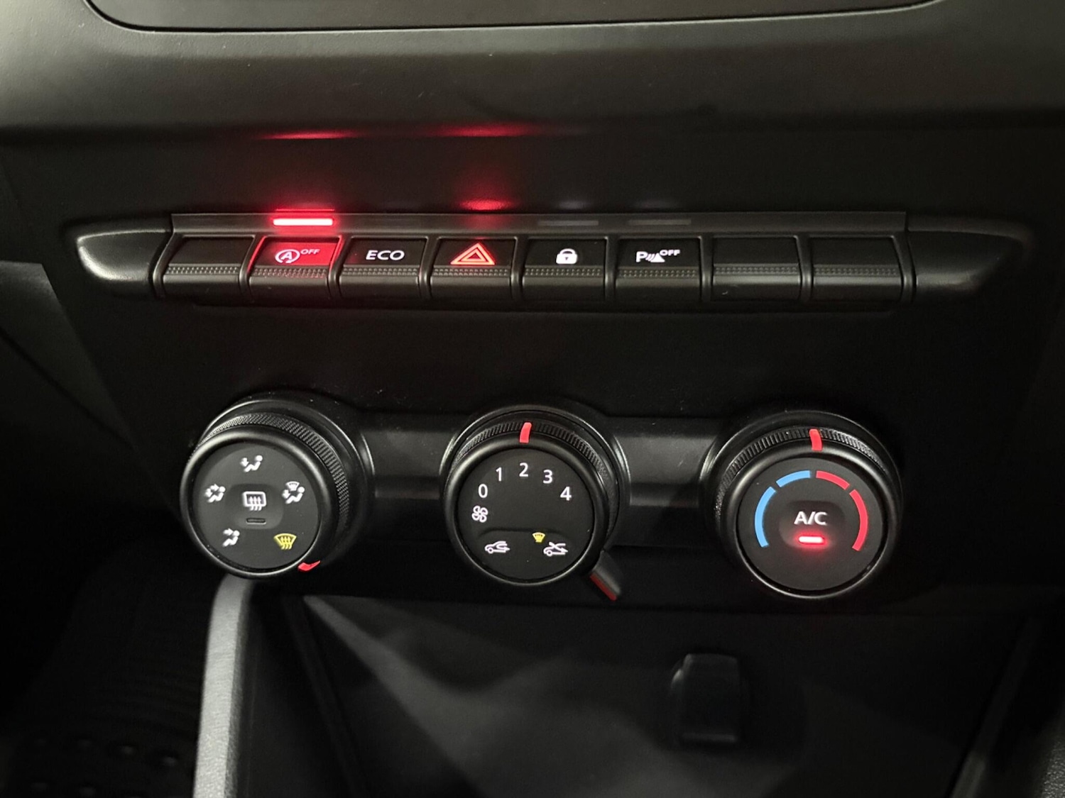 Used Dacia Duster 2024 for sale - 77020888: Photo 26