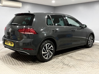 Used Volkswagen Golf 2019 for sale - 77586995: Photo