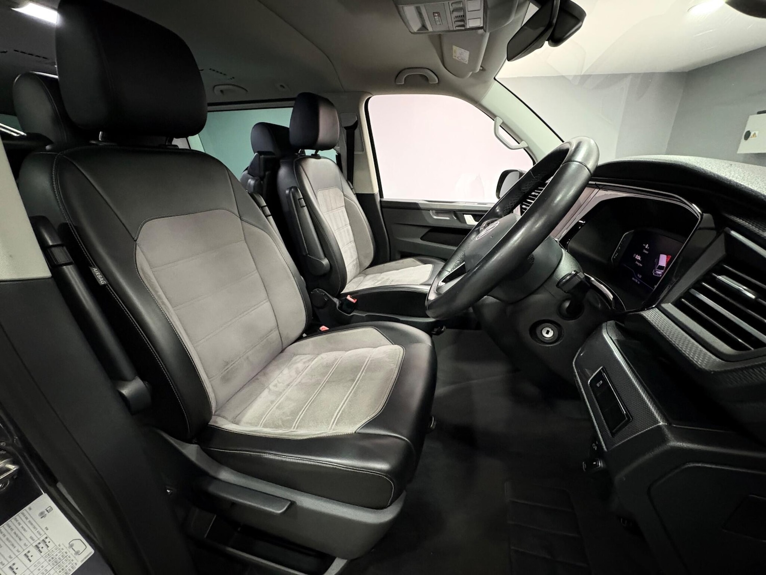 Used Volkswagen Caravelle 2021 for sale - 78007819: Photo 12