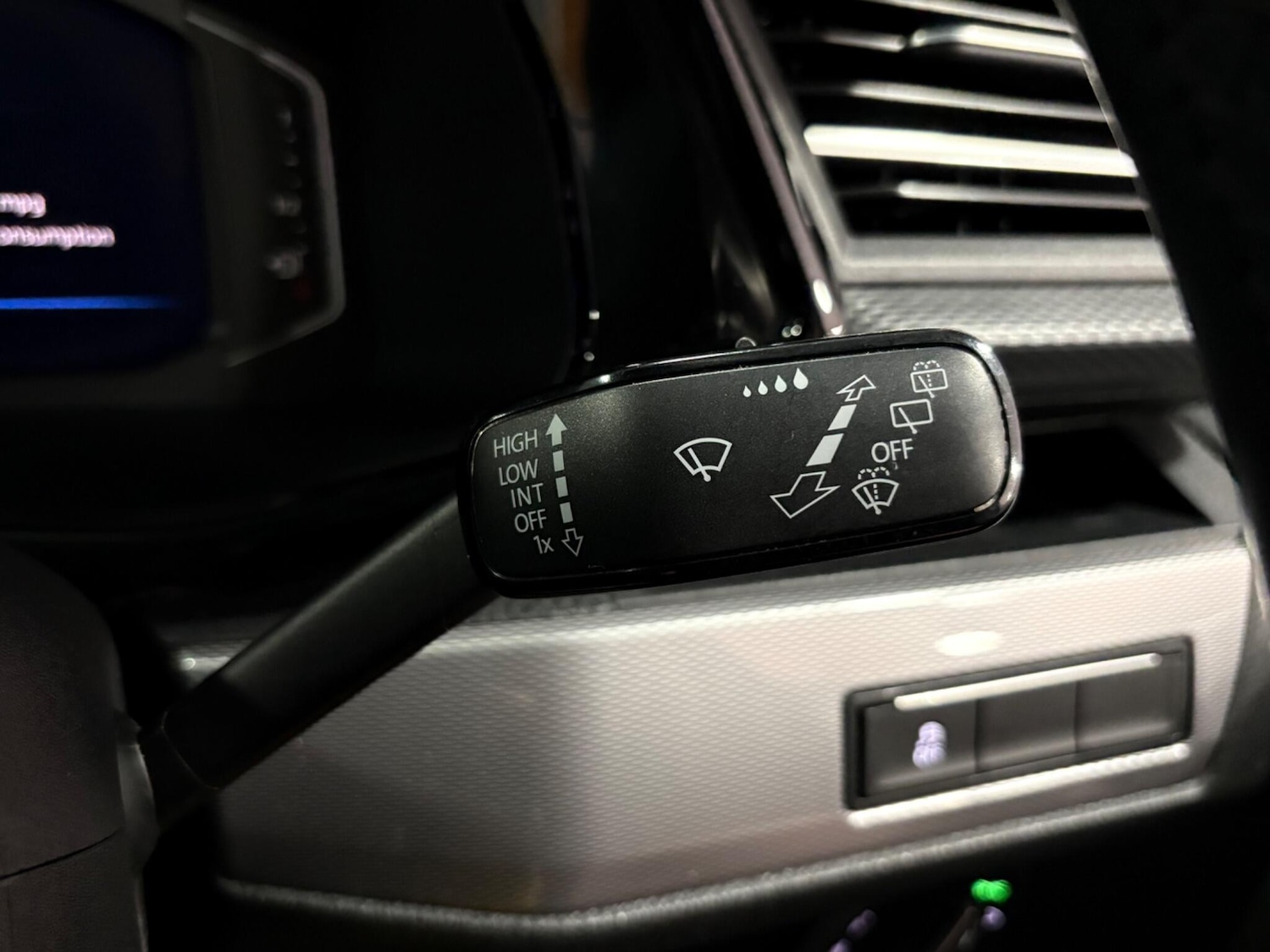 Used Volkswagen Caravelle 2021 for sale - 78007819: Photo 19