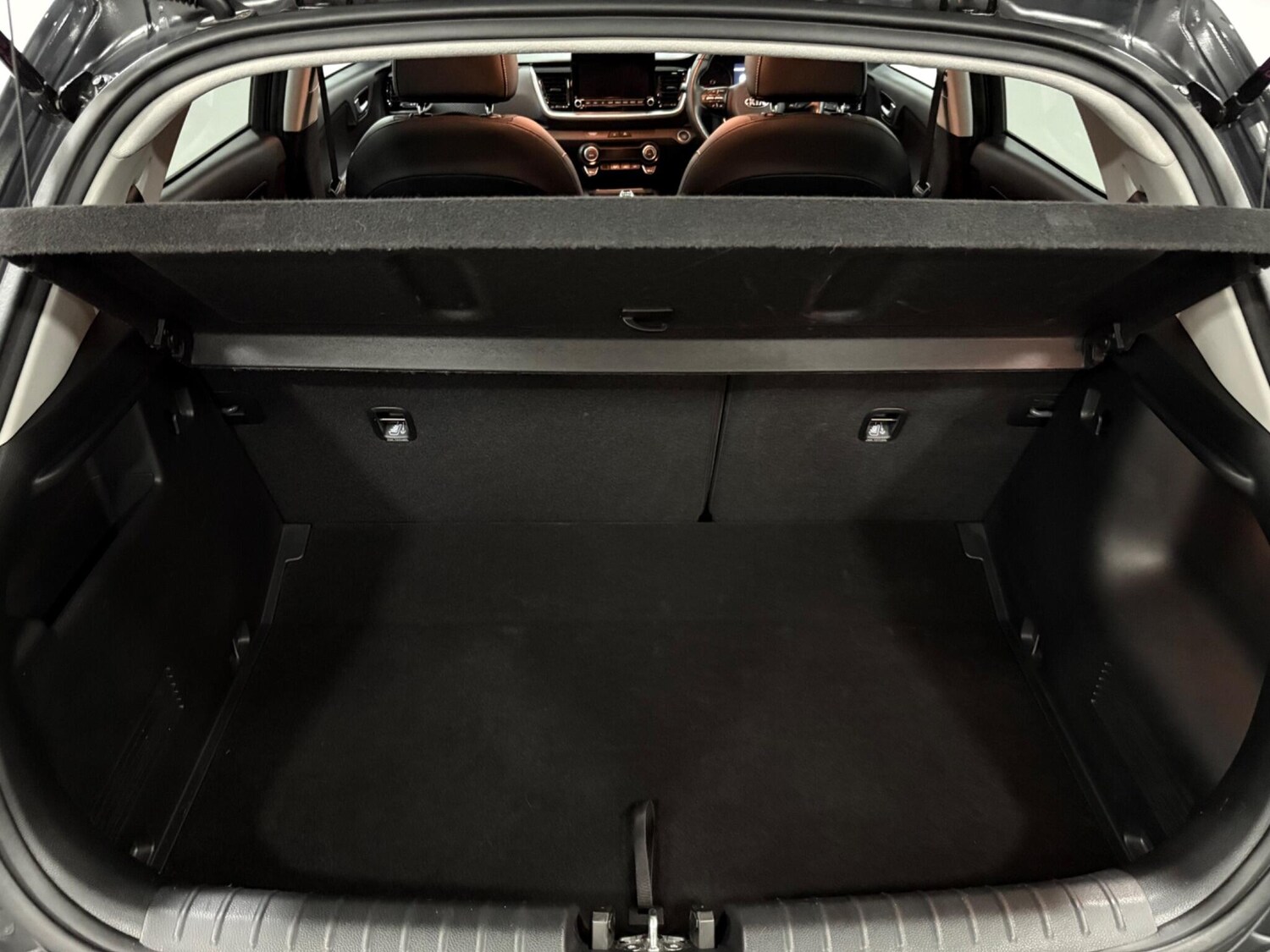 Used Kia Stonic 2021 for sale - 77021366: Photo 42