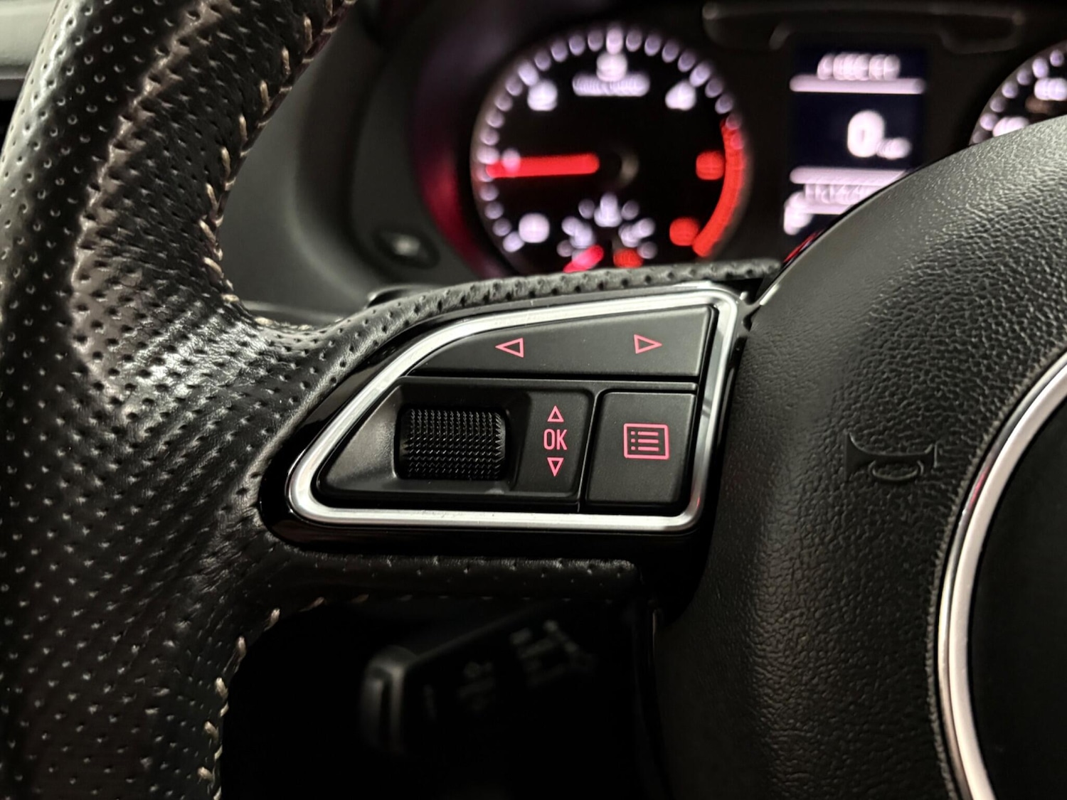 Used Audi Q3 2016 for sale - 77021157: Photo 18