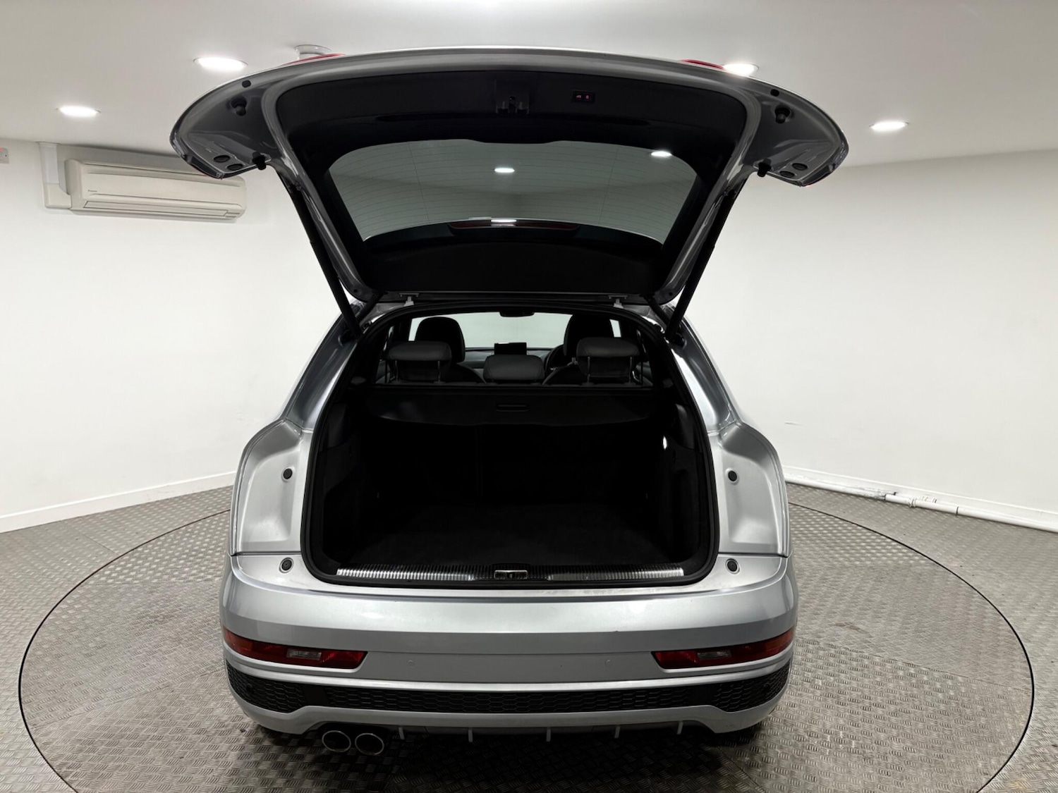 Used Audi Q3 2016 for sale - 77021157: Photo 46